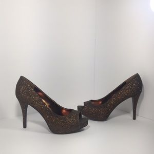 New Nine West peep toe pumps